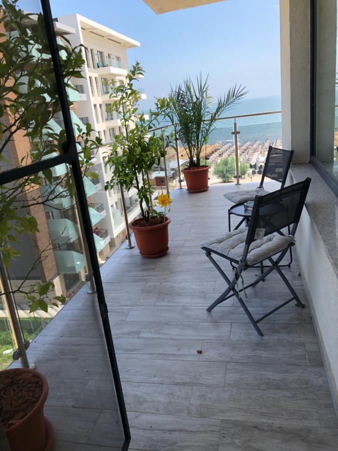 Blackseabluebike Beachfront Apartament *
